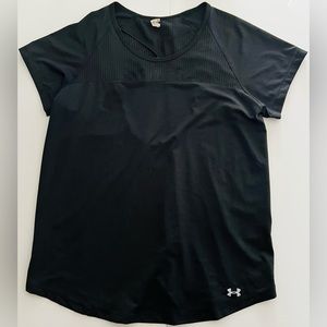 Workout top with cutout back